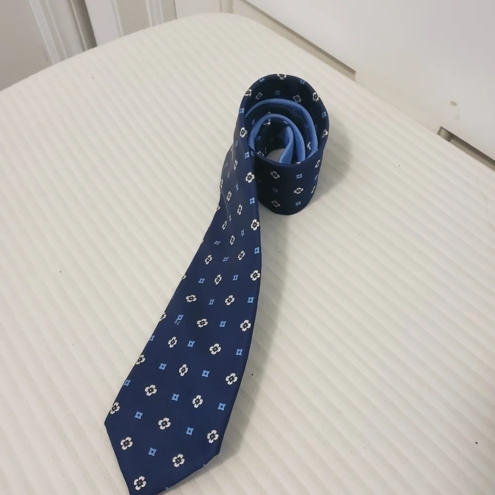 Tommy Hilfiger Navy 100% Silk Tie, Geometric Print, Business Casual, Preppy